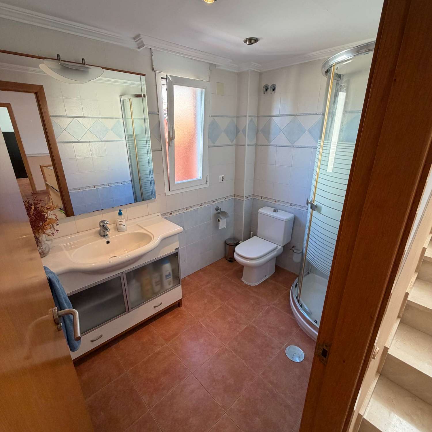 Villa pareada con piscina privada 