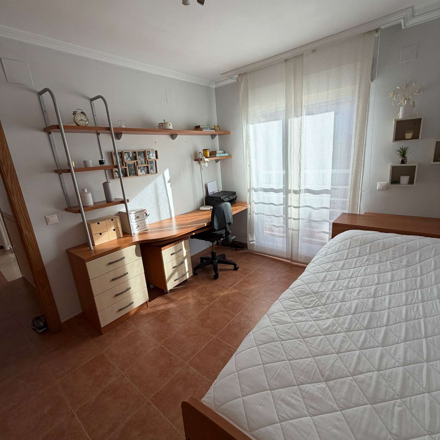 Villa pareada con piscina privada 